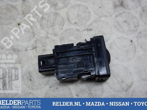 Used Switch TOYOTA AVENSIS Estate (_T27_) 2.0 D-4D (ADT270_, ADT270R) (126 hp) 22148310