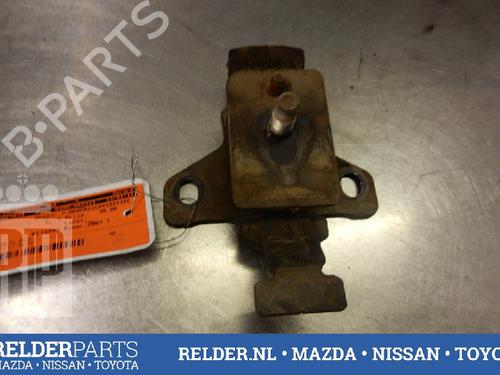Used Engine mount TOYOTA HILUX VII Pickup (_N1_, _N2_, _N3_) 2.5 D-4D 4WD (KUN25_, KUN25R) (120 hp) 22139344