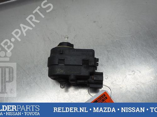 Used Headlight adjuster motor NISSAN ALMERA II Hatchback (N16) 1.5 (90 hp) 22143092