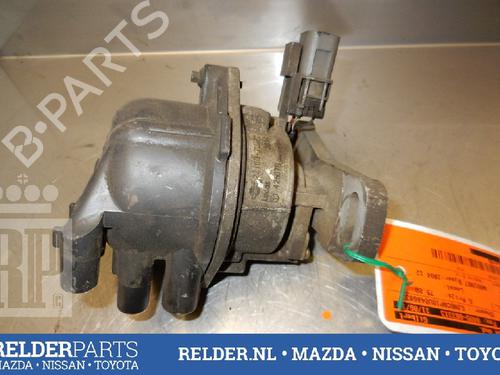 Used Ignition coil NISSAN PRIMERA Hatchback (P10) 2.0 i (125 hp) 22135948