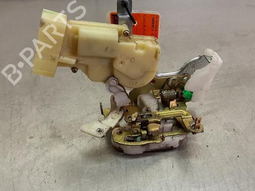 Used Front left lock TOYOTA YARIS (_P1_) 1.3 (SCP12_, SCP13_, SCP12R, SCP13R) (87 hp) 30102096