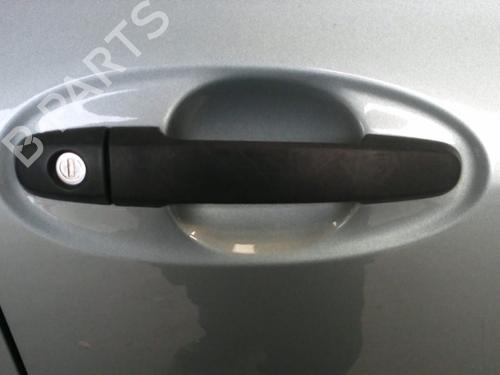 Türgriff vorne rechts außen für TOYOTA YARIS (_P9_) 1.3 VVT-i (SCP90_, SCP90R) (87 hp) 22152066