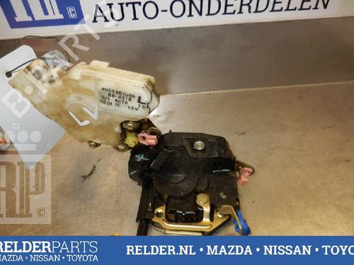 Used Front left lock NISSAN ALMERA II Hatchback (N16) 2.2 Di (110 hp) 22146259
