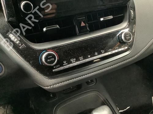 Climate control TOYOTA COROLLA Estate (_E21_) 1.8 Hybrid (ZWE211W) | BP28049043I5 