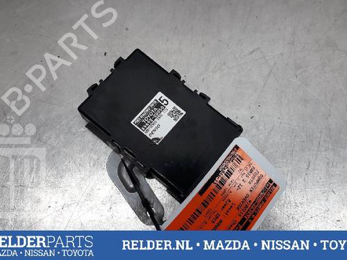 Used Electronic module TOYOTA YARIS (_P13_) 1.3 (NSP130_, NSP130) (99 hp) 22161286