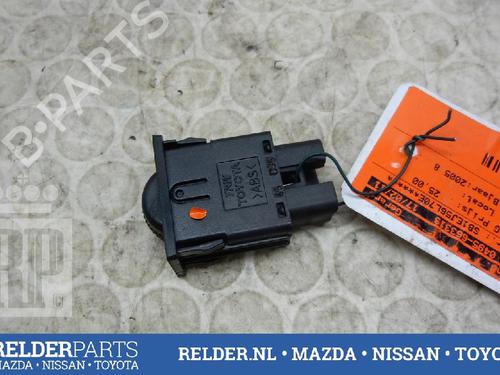 Used Switch TOYOTA AVENSIS Estate (_T25_) 2.0 VVT-i (AZT250_, AZT250R) (147 hp) 22137281