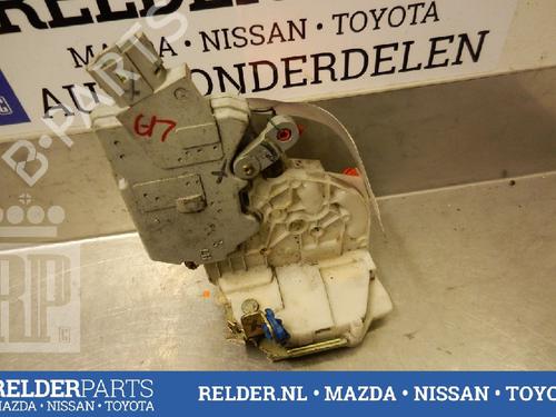 Used Rear left lock NISSAN PRIMERA Hatchback (P11) 2.0 16V (131 hp) 22139459