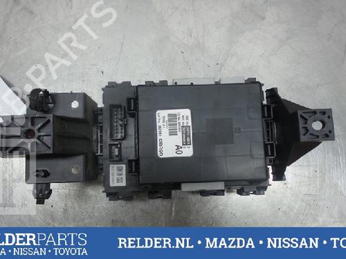 Used Fuse box NISSAN PIXO (UA0) 1.0 (68 hp) 22148929