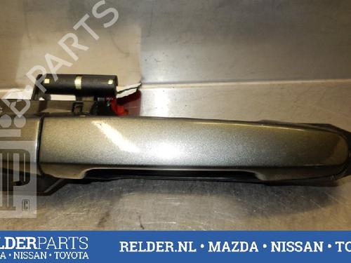 Used Exterior handle TOYOTA COROLLA (_E12_) 1.4 VVT-i (ZZE120_, ZZE120R) (97 hp) 22136660