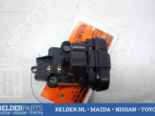Used Steering wheel controls NISSAN ALMERA TINO (V10) 2.0 (136 hp) 22142003