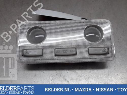 Used Interior roof light TOYOTA YARIS (_P13_) 1.5 Hybrid (NHP130_, NHP130) (101 hp) 22160997