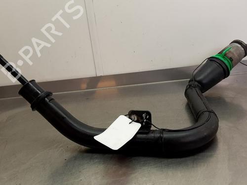 pipe-toyota-aygo-_b4_-2014-28048917 main image