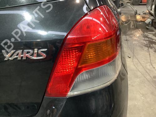 Used Right taillight TOYOTA YARIS (_P9_) 1.0 VVT-i (KSP90_, KSP90R) (69 hp) 32220955
