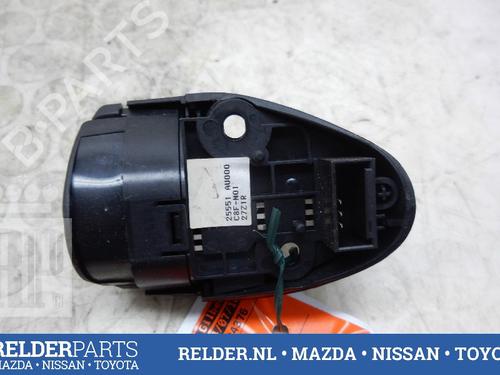 Ratbetjening NISSAN PRIMERA Hatchback (P12) 2.0 (140 hp) 22160861