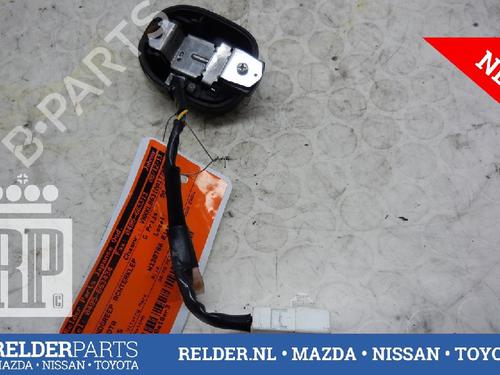 Used Tailgate handle TOYOTA YARIS (_P9_) 1.3 VVT-i (SCP90_, SCP90R) (87 hp) 22144928