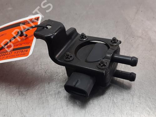 Used Electronic sensor TOYOTA AVENSIS Estate (_T25_) 2.0 D-4D (ADT250_, ADT250R) (126 hp) 30902146