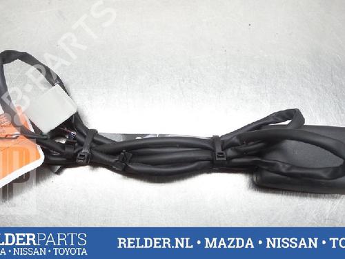 Used Seat buckle MAZDA 6 Hatchback (GG) 2.0 (GGES) (147 hp) 22137955