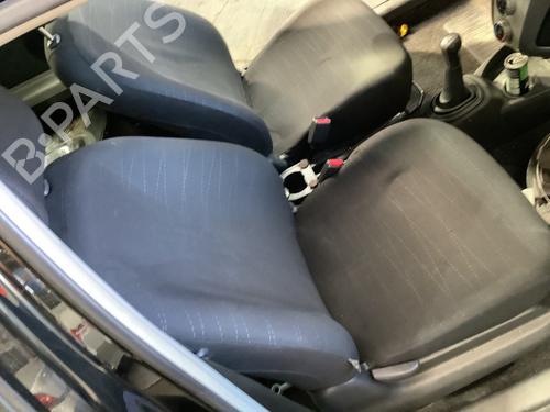 Used Right front seat TOYOTA YARIS (_P9_) 1.0 VVT-i (KSP90_, KSP90R) (69 hp) 27452870