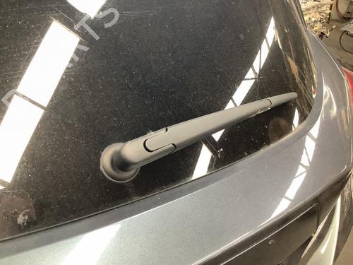 Used Rear windshield wiper arm Rear windshield wiper arm NISSAN MICRA V (K14) 0.9 IG-T (90 hp) 36518651 36518651