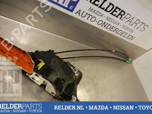 Used Front left lock TOYOTA PRIUS Liftback (_W2_) 1.5 Hybrid (NHW20_, NHW20R) (112 hp) 22135617