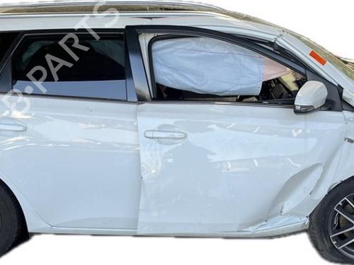 Seat buckle TOYOTA AURIS Estate (_E18_) 1.8 Hybrid (ZWE186_, ZWE186R, ZWE186H) | BP22170638I32 
