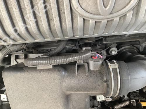 Used Mass air flow sensor TOYOTA YARIS (_P13_) 1.5 Hybrid (NHP130_, NHP130) (101 hp) 22166182