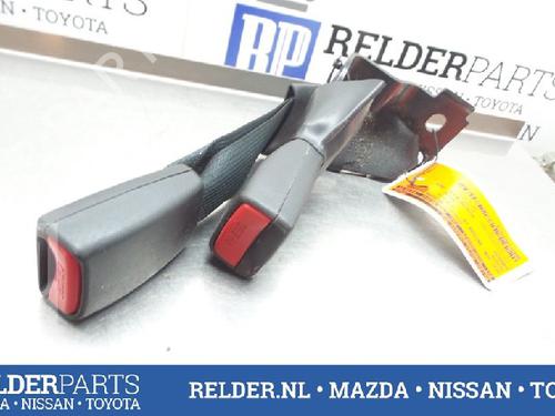 Seat buckle TOYOTA AVENSIS (_T25_) 2.2 D-4D (ADT251_, ADT251R) | BP22146664I32