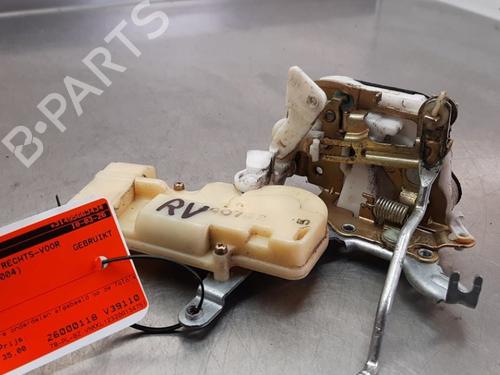 Højre fortil lås TOYOTA YARIS (_P1_) 1.3 (SCP12_, SCP13_, SCP12R, SCP13R) (87 hp) 33120063