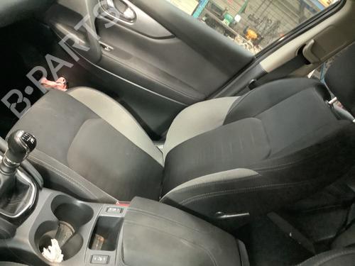 Used Right front seat Right front seat 38489700 38489700