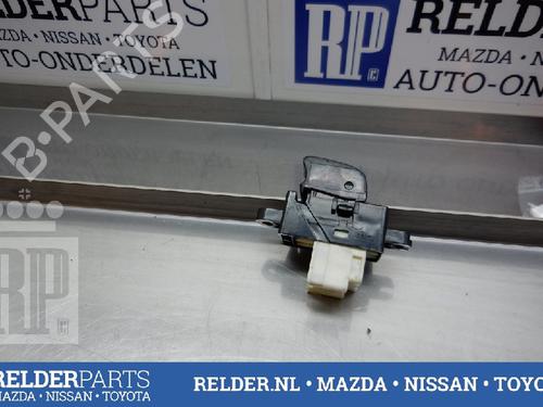 Used Switch NISSAN ALMERA II Hatchback (N16) 2.2 Di (110 hp) 22146272
