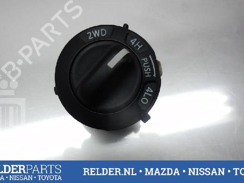 Used Switch NISSAN NAVARA NP300 (D40) 2.5 dCi 4WD (174 hp) 22146317