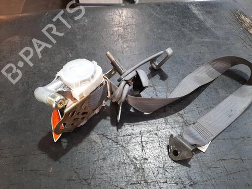 Seat buckle TOYOTA RAV 4 II (_A2_) 2.0 4WD (ACA21, ACA20) | BP32404138I32