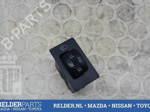 Switch TOYOTA AVENSIS Saloon (_T25_) 1.8 VVT-i (ZZT251_, ZZT251R) | BP22139875I30 