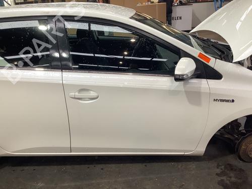 Used Right front door TOYOTA AURIS (_E18_) 1.8 Hybrid (ZWE186_, ZWE186R) (136 hp) 29812343