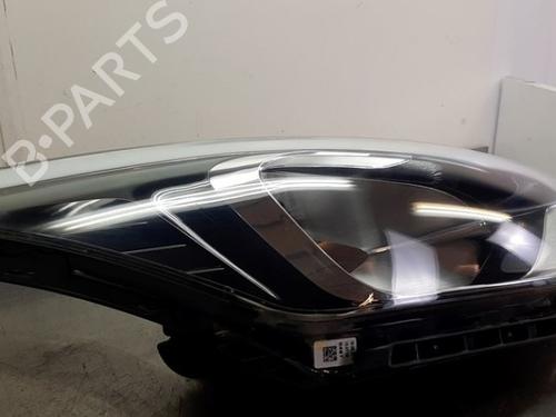 Used Right headlight HYUNDAI i20 II (GB, IB) 1.0 T-GDI (101 hp) 32274799