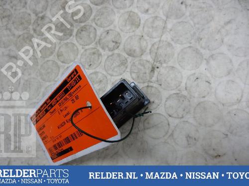 Switch TOYOTA AVENSIS Estate (_T25_) 2.0 VVT-i (AZT250_, AZT250R) | BP22137278I30 