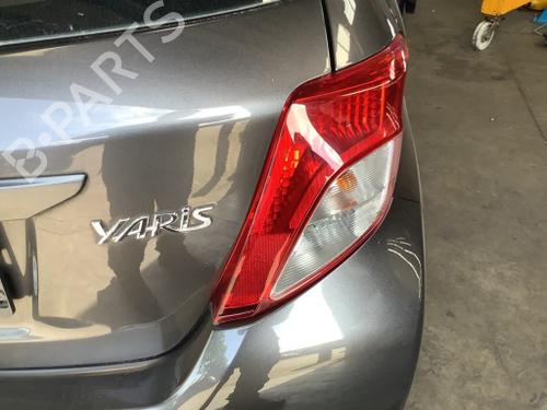 Used Right taillight Right taillight TOYOTA YARIS (_P13_) 1.0 (KSP130_, KSP130) (69 hp) 40443930 40443930