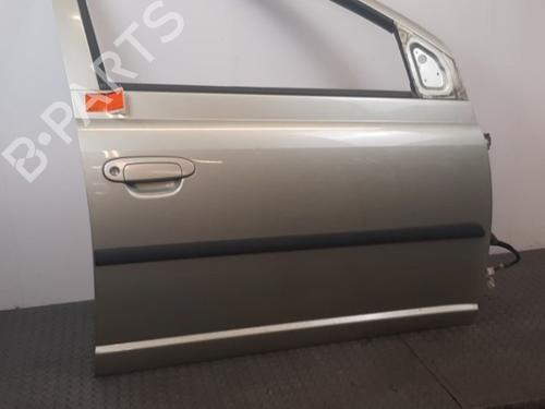 Dør højre fortil Dør højre fortil TOYOTA YARIS (_P1_) 1.3 (NCP10, SCP12_) (86 hp) 34432823 34432823