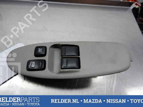 Switch NISSAN ALMERA TINO (V10) 2.0 | BP22148194I30 