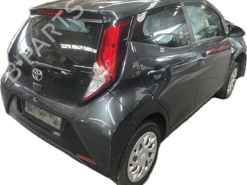 Used Seat buckle TOYOTA AYGO (_B4_) 1.0 VVTi (KGB40) (72 hp) 28531339