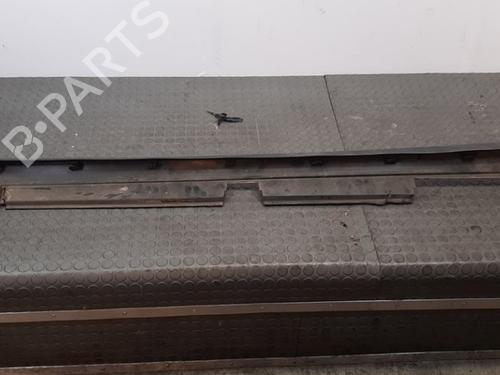 Højre sidekjole MAZDA CX-3 (DK) 2.0 SKYACTIV-G (121 hp) 32148153