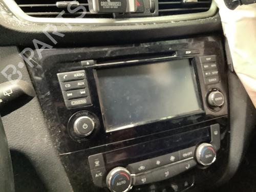 Used Radio NISSAN QASHQAI II SUV (J11, J11_) 1.5 dCi (110 hp) 28049107