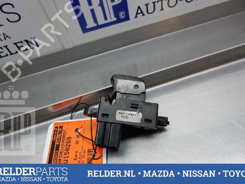 Used Switch NISSAN NOTE (E11, NE11) 1.5 dCi (68 hp) 22148661
