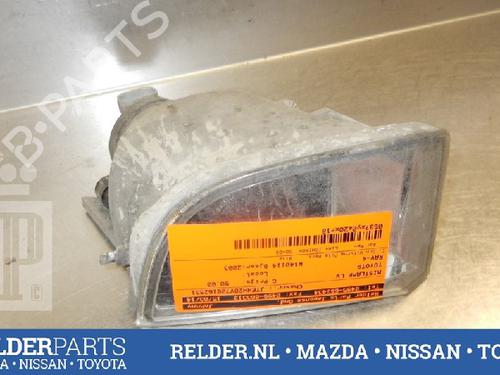 Venstre  foran tåkelykt TOYOTA RAV 4 II (_A2_) 2.0 4WD (ACA21, ACA20) (150 hp) 22146404