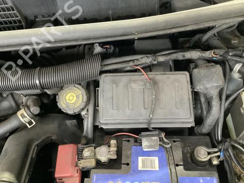 Used Air filter box NISSAN NOTE (E11, NE11) 1.6 (110 hp) 31755483