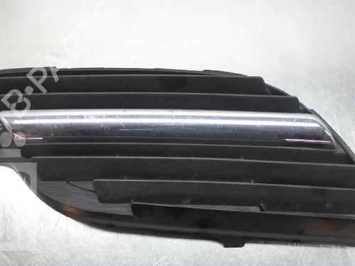 Used Grille NISSAN ALMERA TINO (V10) 1.8 (114 hp) 22153532