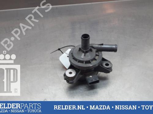 Used Auxiliary water pump TOYOTA AURIS Estate (_E18_) 1.8 Hybrid (ZWE186_, ZWE186R, ZWE186H) (136 hp) 22160938
