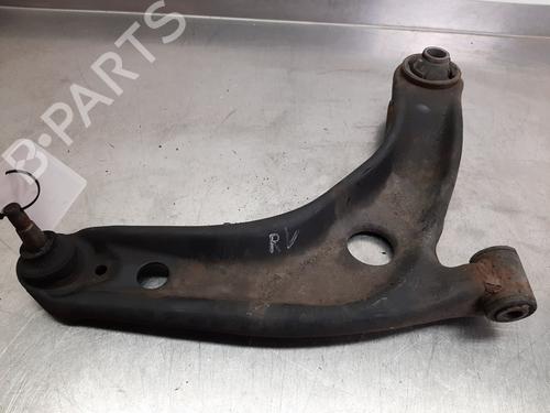 Used Right front suspension arm TOYOTA YARIS (_P13_) 1.0 (KSP130_, KSP130) (69 hp) 24440971