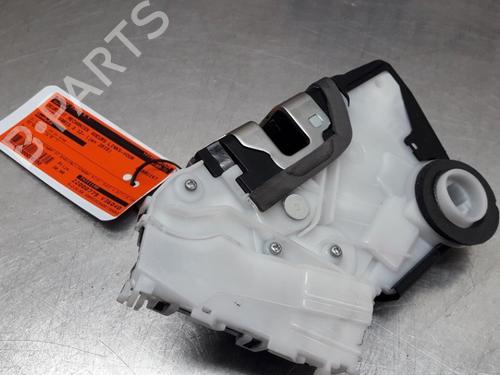 Used Front left lock TOYOTA YARIS (_P13_) 1.5 Hybrid (NHP130_, NHP130) (101 hp) 22164091