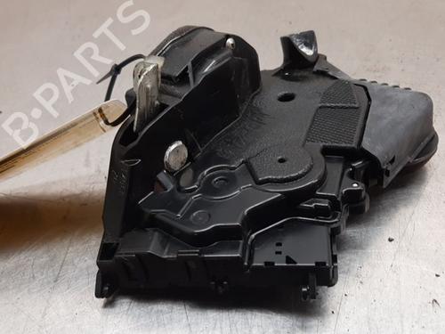 Høyre foran lås TOYOTA YARIS (_P9_) 1.3 VVT-i (SCP90_, SCP90R) (87 hp) 24178502
